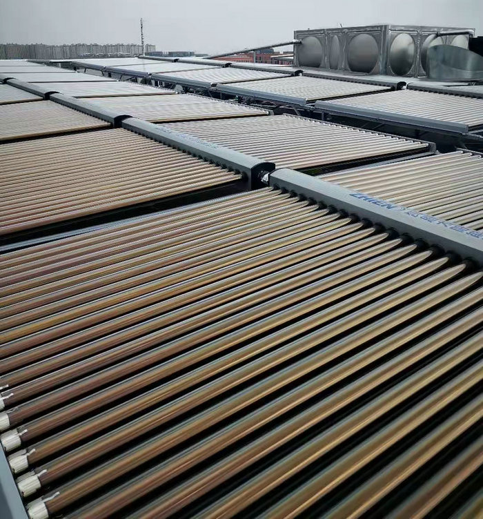 上海雍樂酒店10噸熱水空氣能15P十太陽能-空氣能熱泵廠家