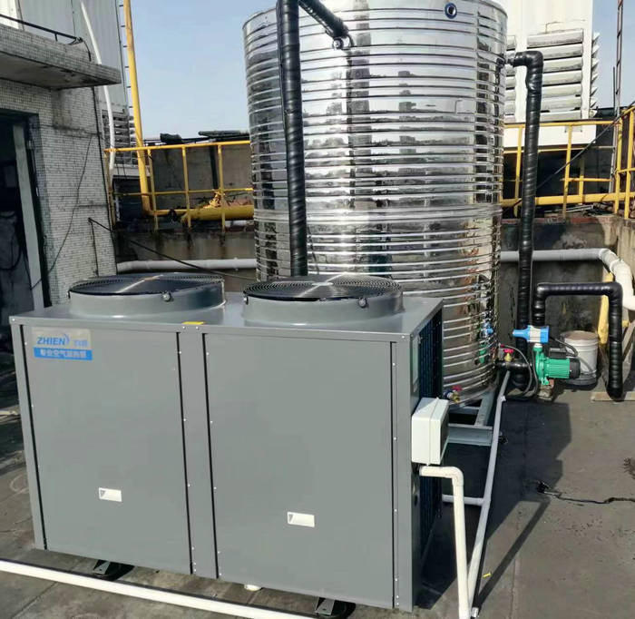 工厂热水工程：空气能热泵10P机+5吨保温水箱-空气能热泵厂家